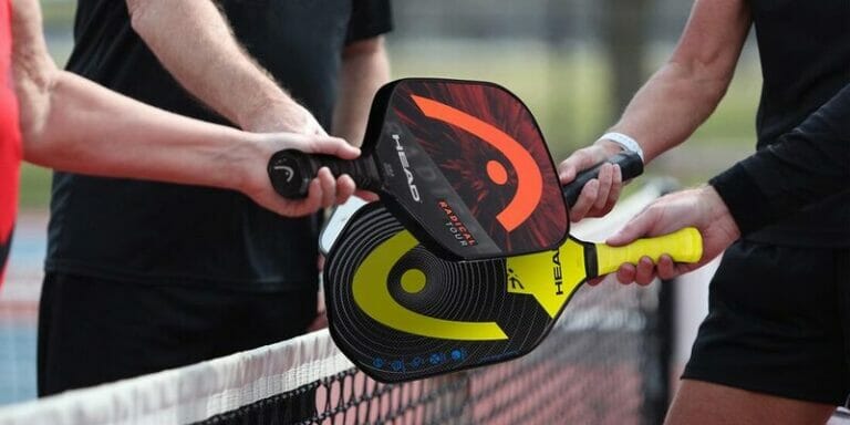 How to choose pickleball paddle weight